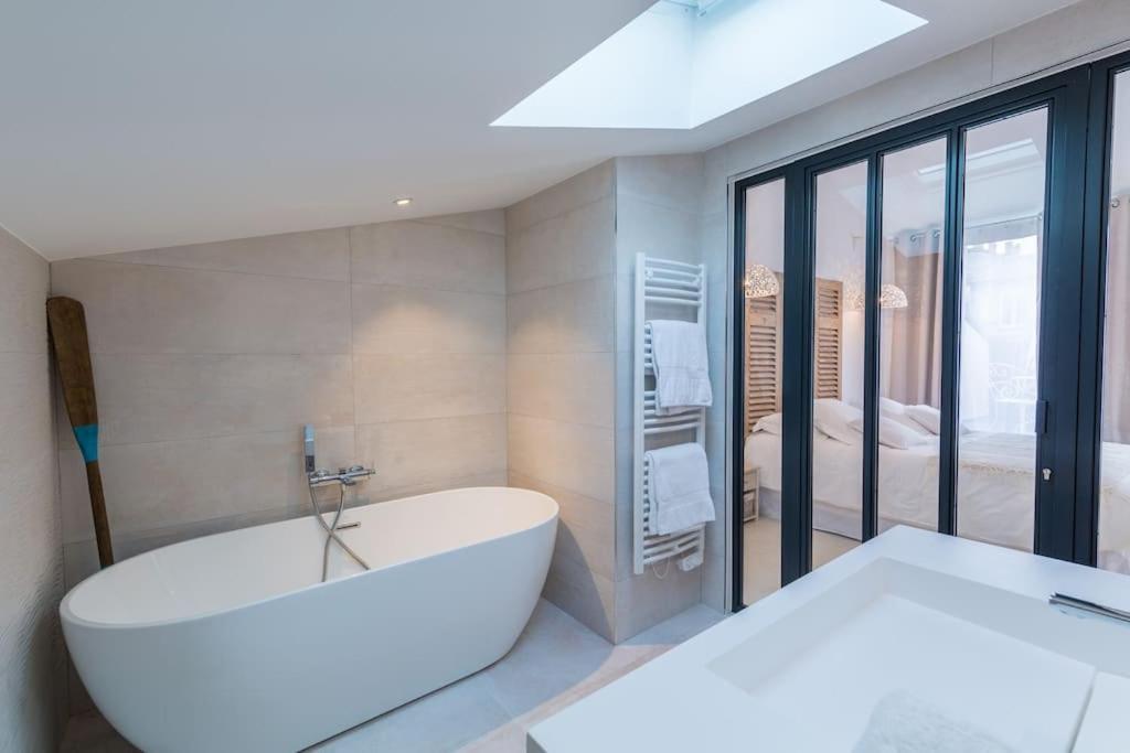 Maison D'Hotes, Terrasse & Jacuzzi En Plein Centre Bordeaux Eksteriør bilde
